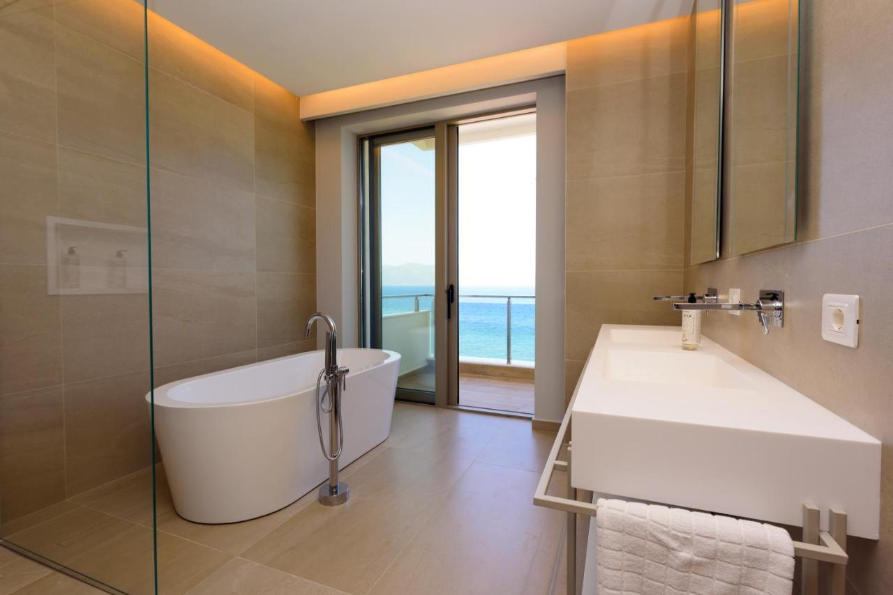 Navy Hotell 4*